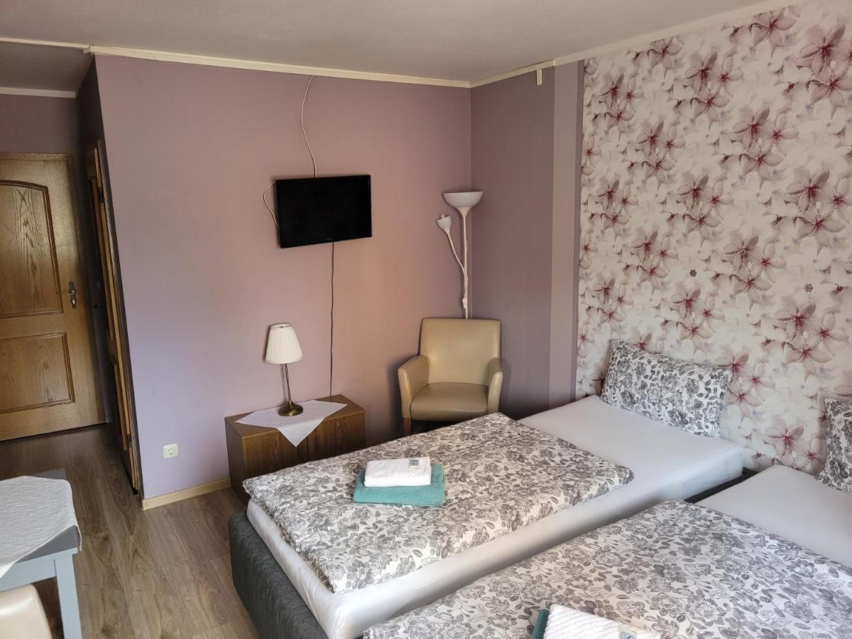 Nunchritz Hotel Und Pension Al Dente מראה חיצוני תמונה